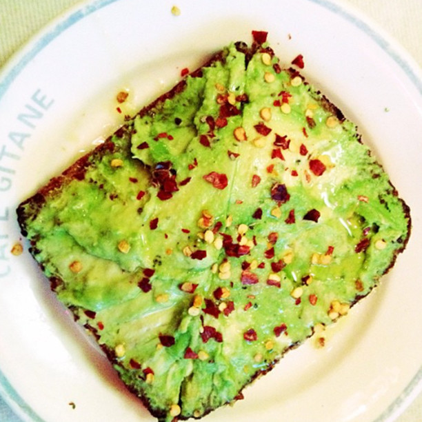 instagram-oliviawilde-avocadotoast.jpg