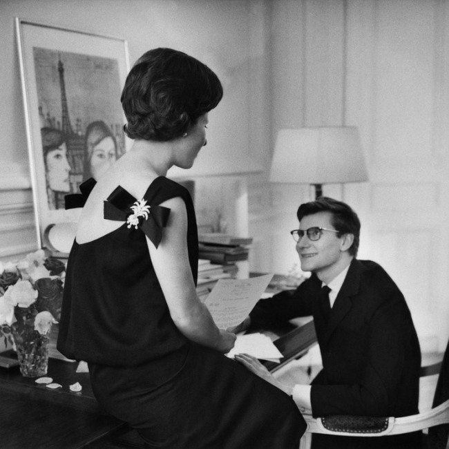 Flashback: Ив Сен-Лоран с мамой, 1960