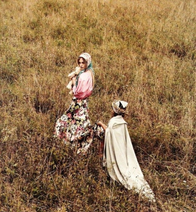 Mood of the day: Саша Пивоварова для Vogue Paris ноябрь 2010