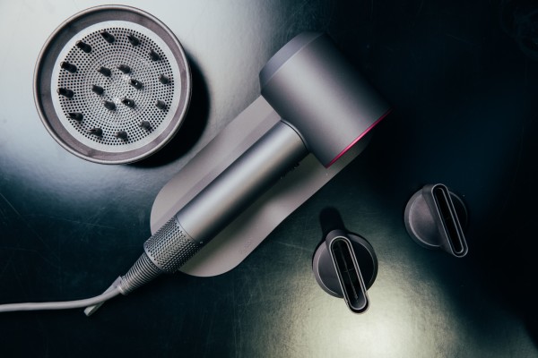 Повелитель ветров: новый фен Dyson Supersonic