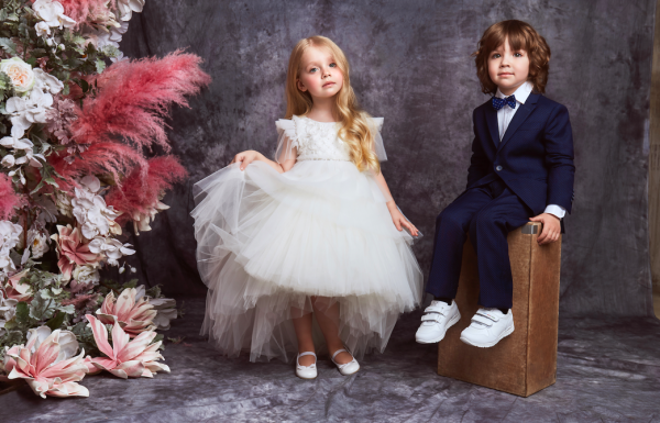 Новый взгляд на детскую моду: лукбук дебютной коллекции Valentin Yudashkin Kids осень-зима 2018