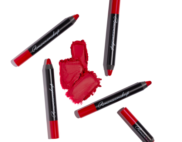 Легендарная помада Sexy Lipstick Pen Romanovamakeup в обновленном красном оттенке My Perfect Red